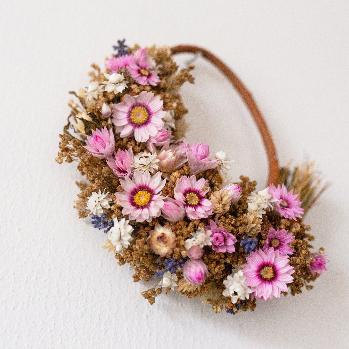 Small pink Daisy and Lavender wreath