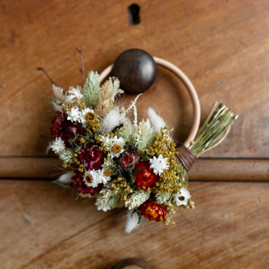 Mini red and white wreath